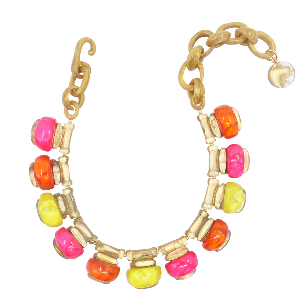 Collier Hilary