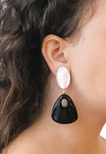 earrings-denaive-brigitte--mother-of-pearl-black copie